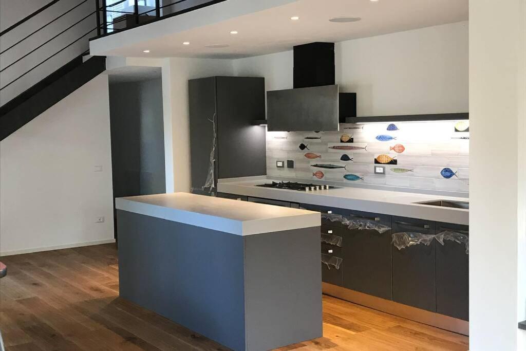 Ferienwohnung Viareggina Con Giardino Marina Di Pisa Exterior foto